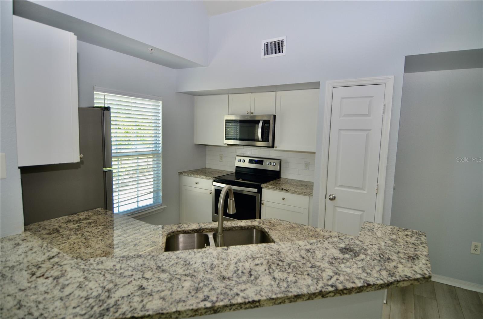 5621 BIDWELL PKWY #202 — photo 6