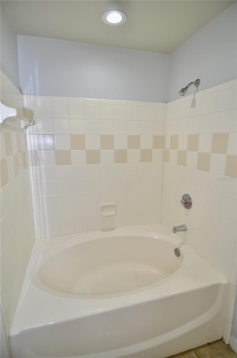 5621 BIDWELL PKWY #202 — photo 12