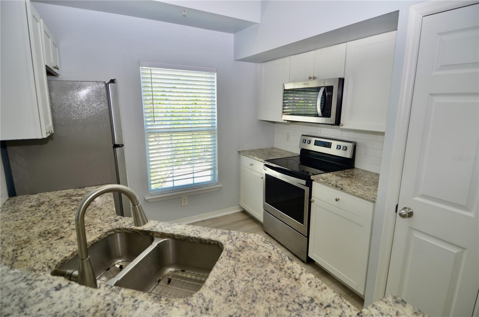 5621 BIDWELL PKWY #202 — photo 2