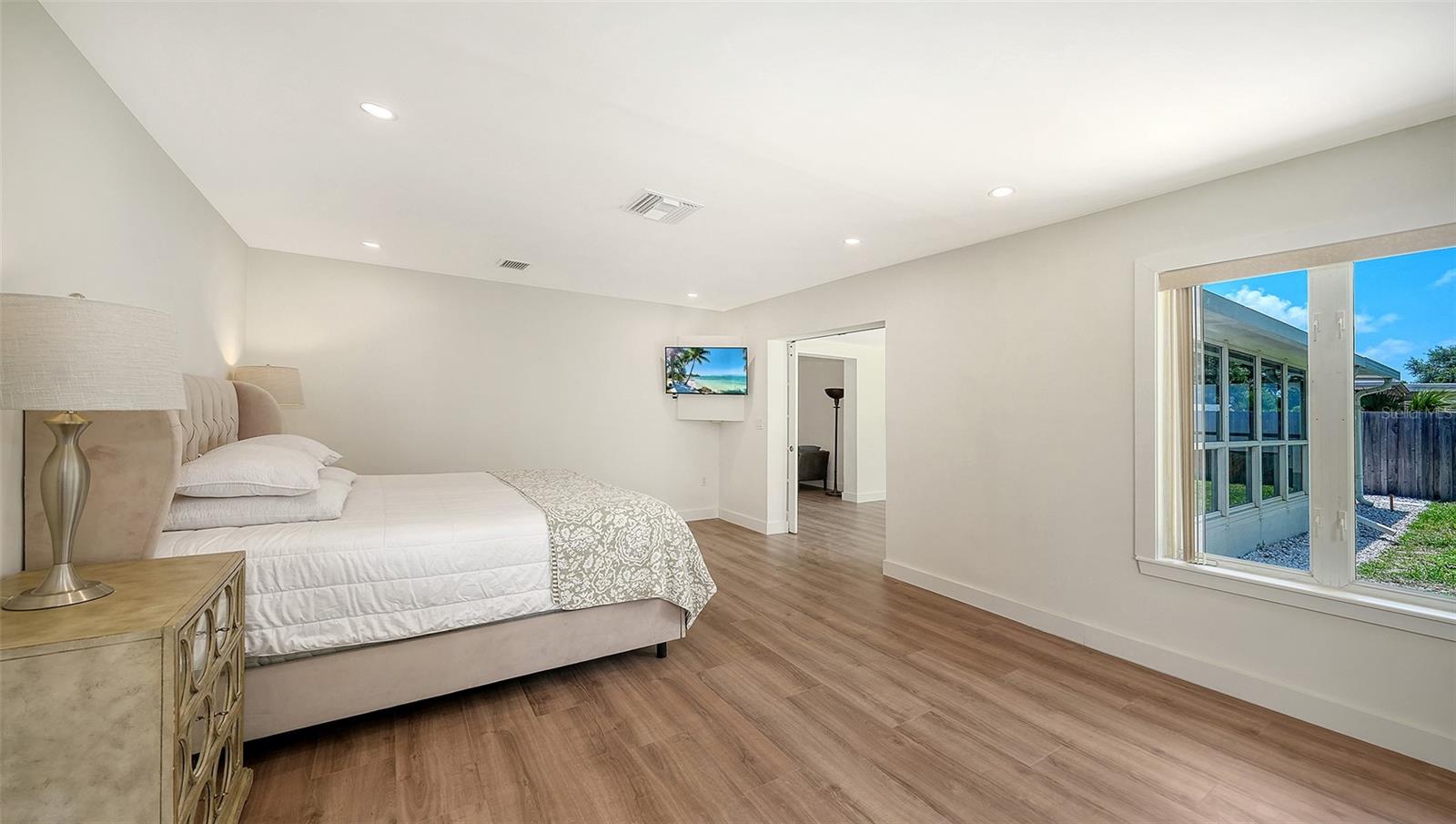 2465 FOSTER LN — photo 28