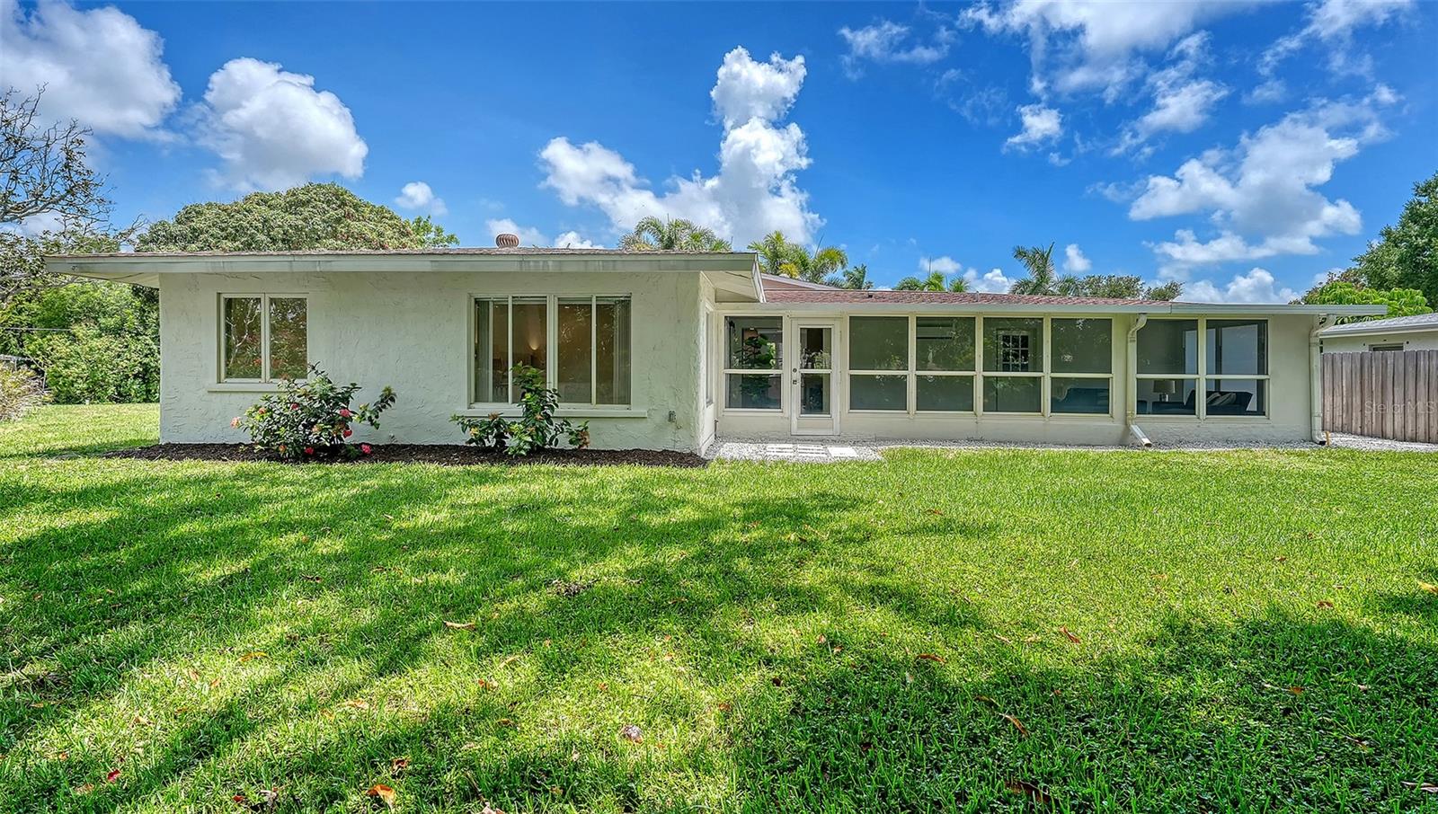 2465 FOSTER LN — photo 43