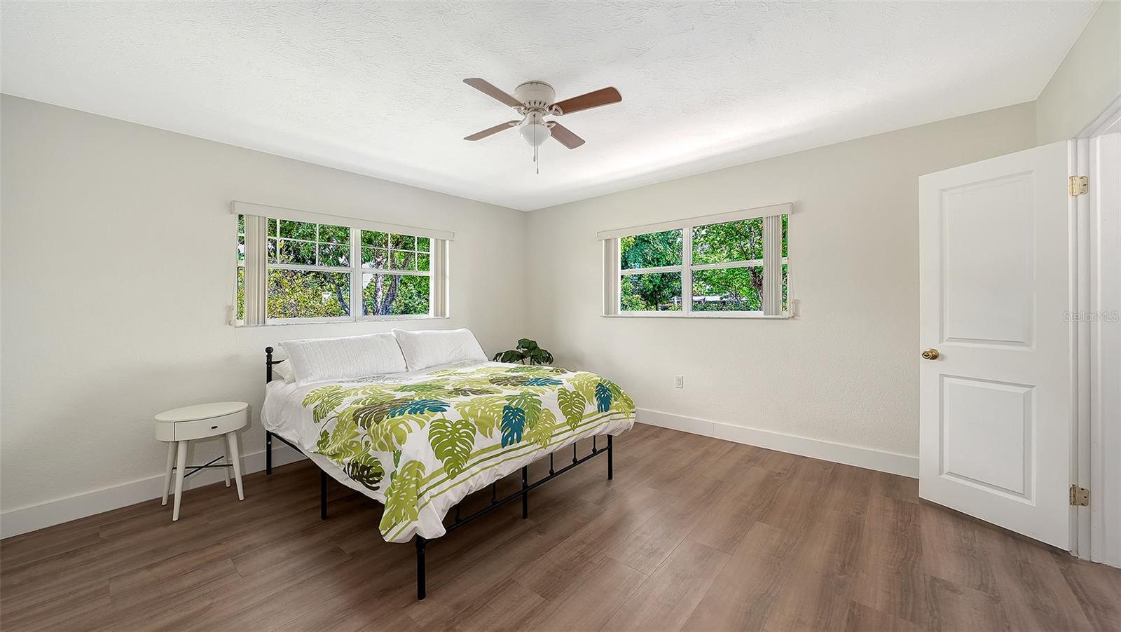 2465 FOSTER LN — photo 37