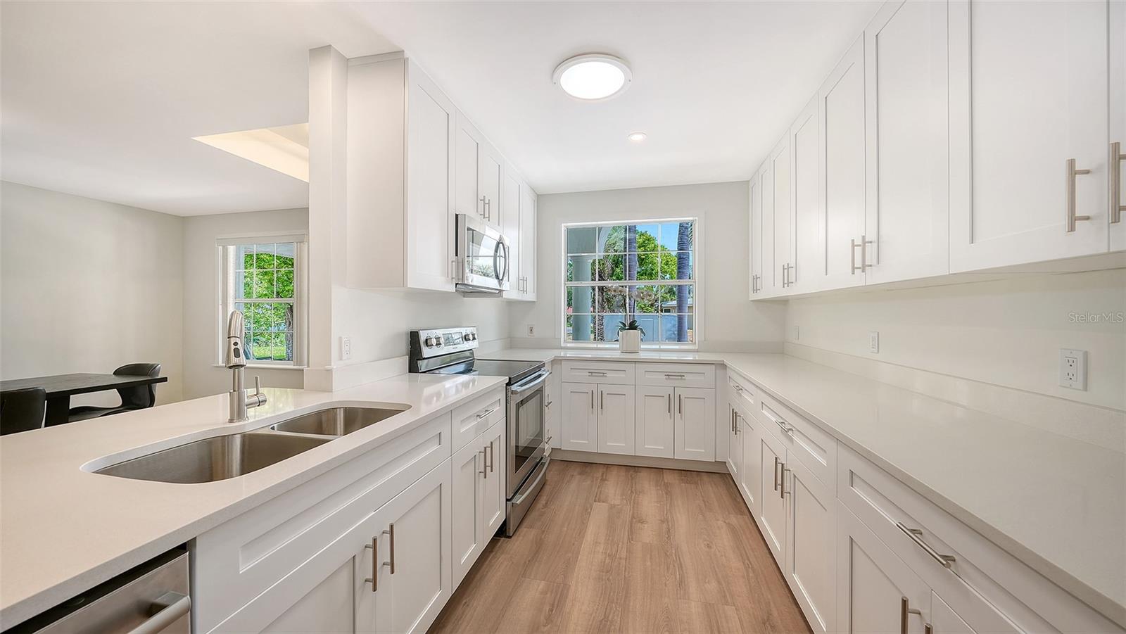 2465 FOSTER LN — photo 16