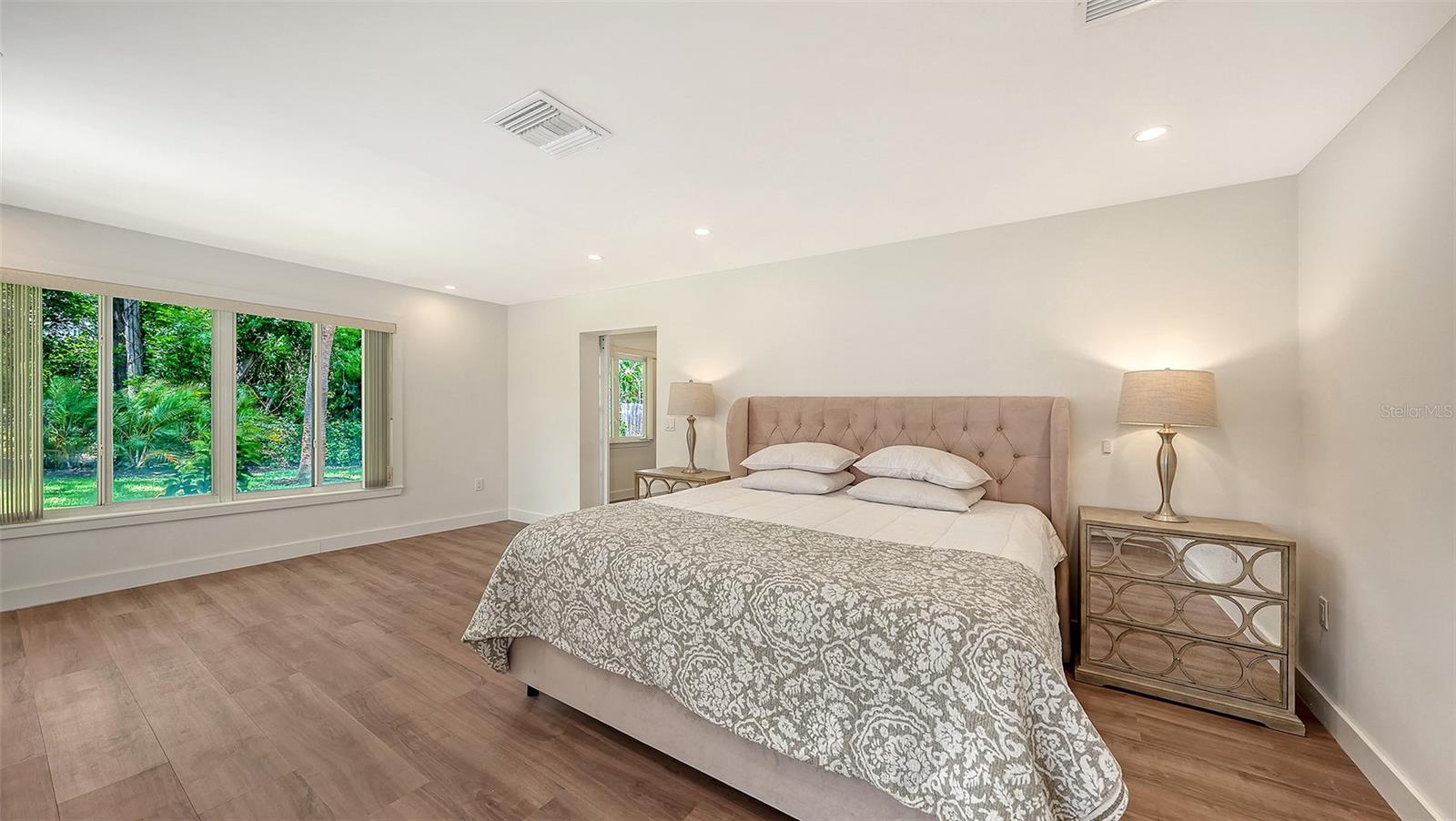 2465 FOSTER LN — photo 26