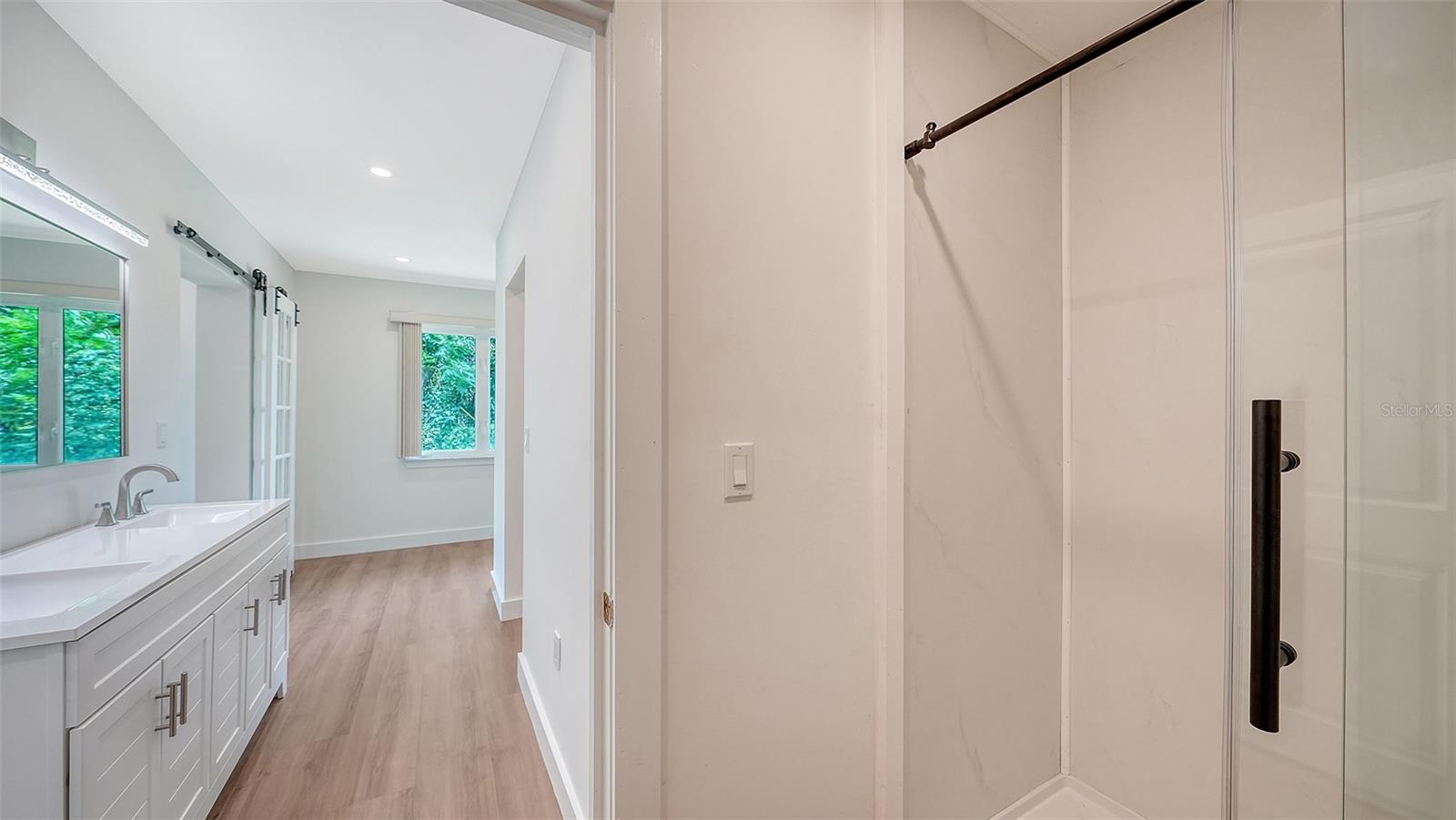 2465 FOSTER LN — photo 33