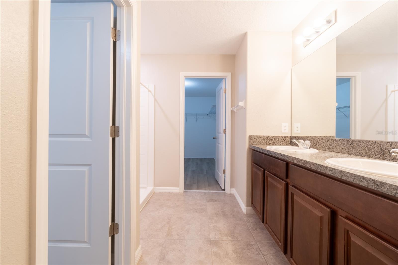 3621 KEARSNEY ABBEY CIR — photo 36