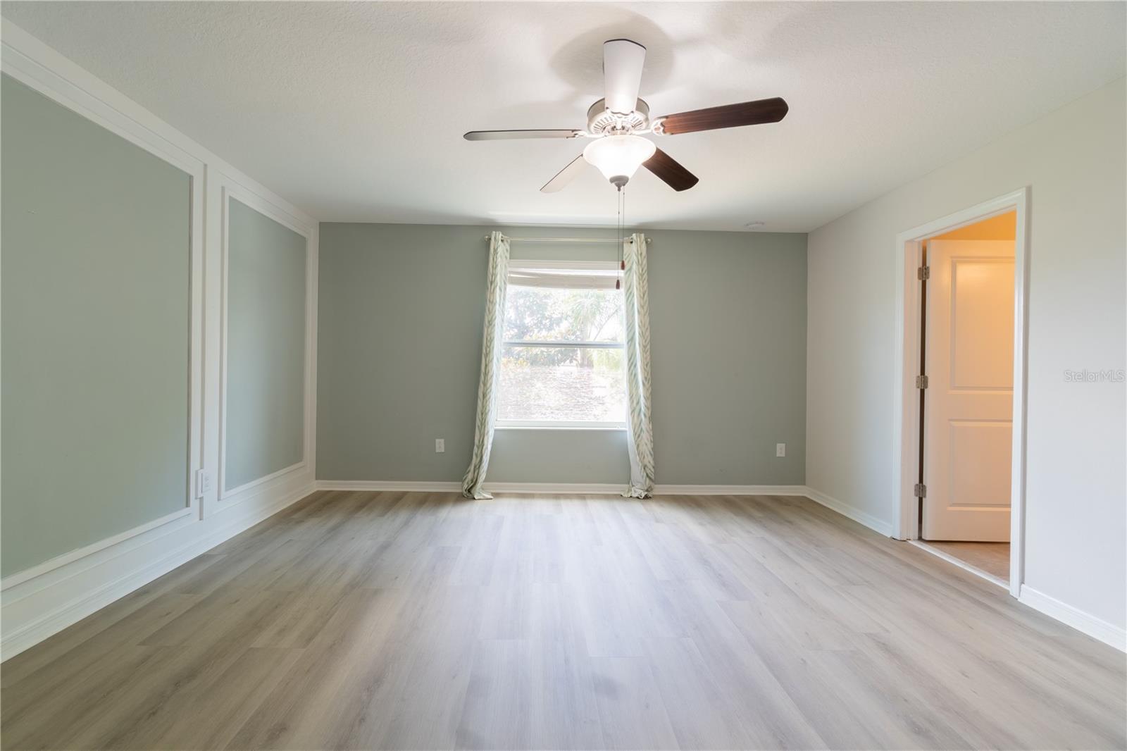 3621 KEARSNEY ABBEY CIR — photo 33