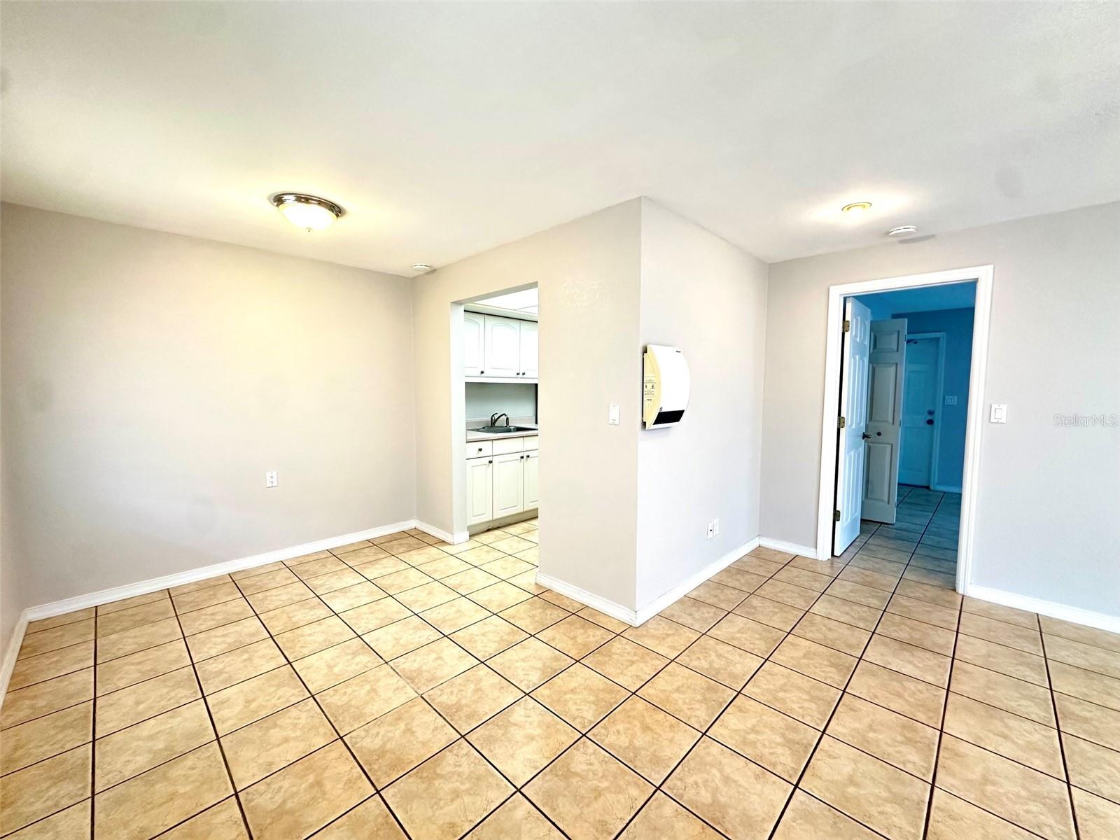 1458 CLEVELAND ST — photo 3