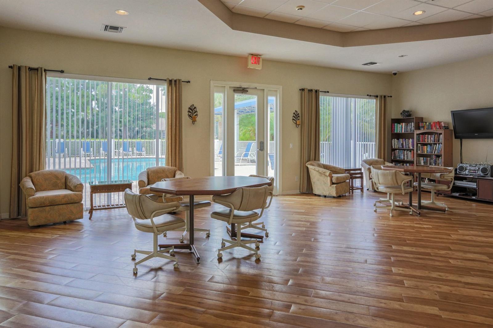 905 BRAMLEY CT #9 — photo 33