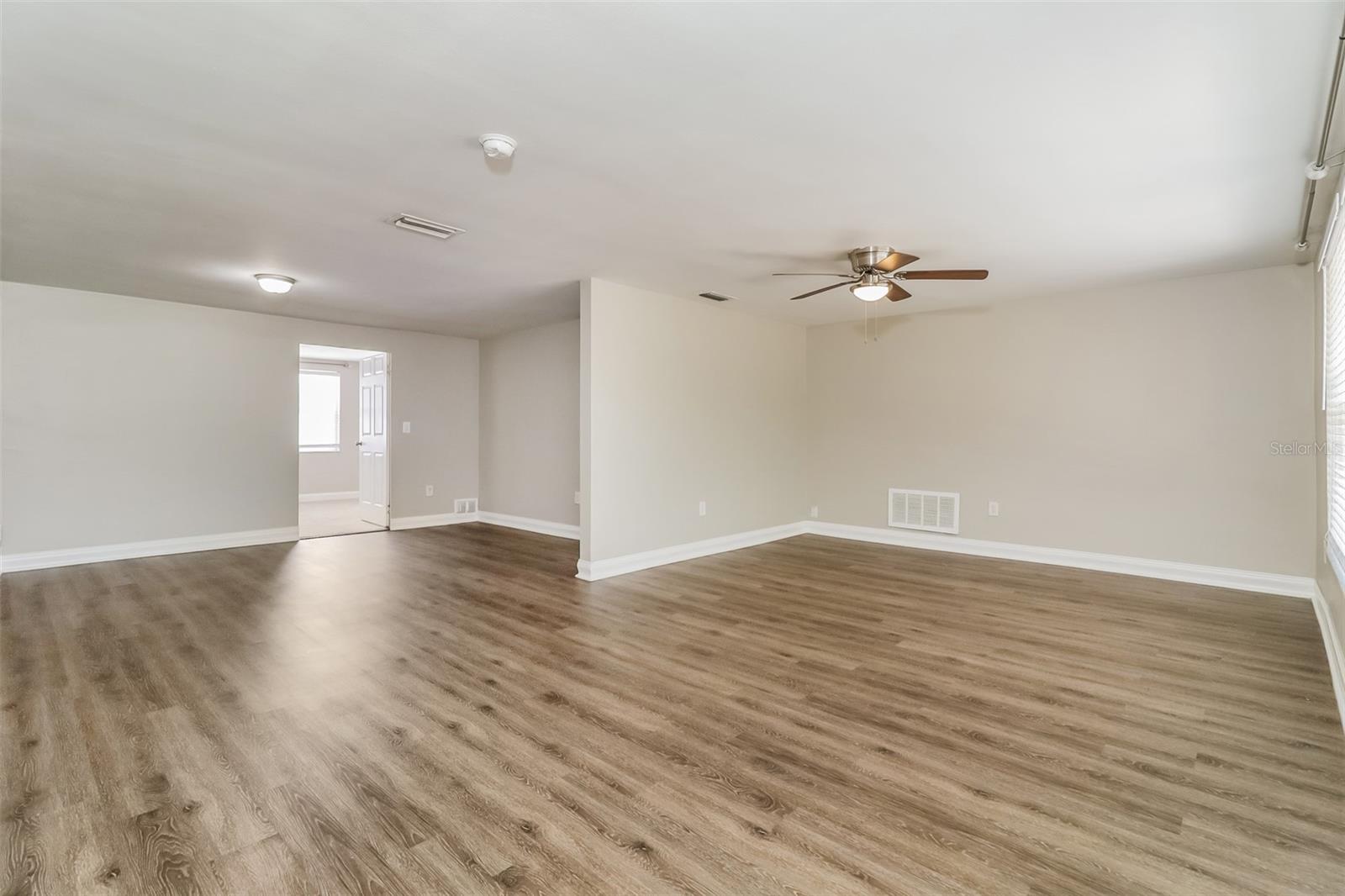 7710 VENICE DR — photo 3