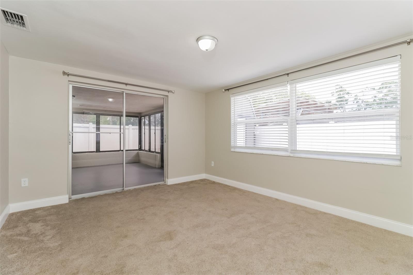 7710 VENICE DR — photo 9