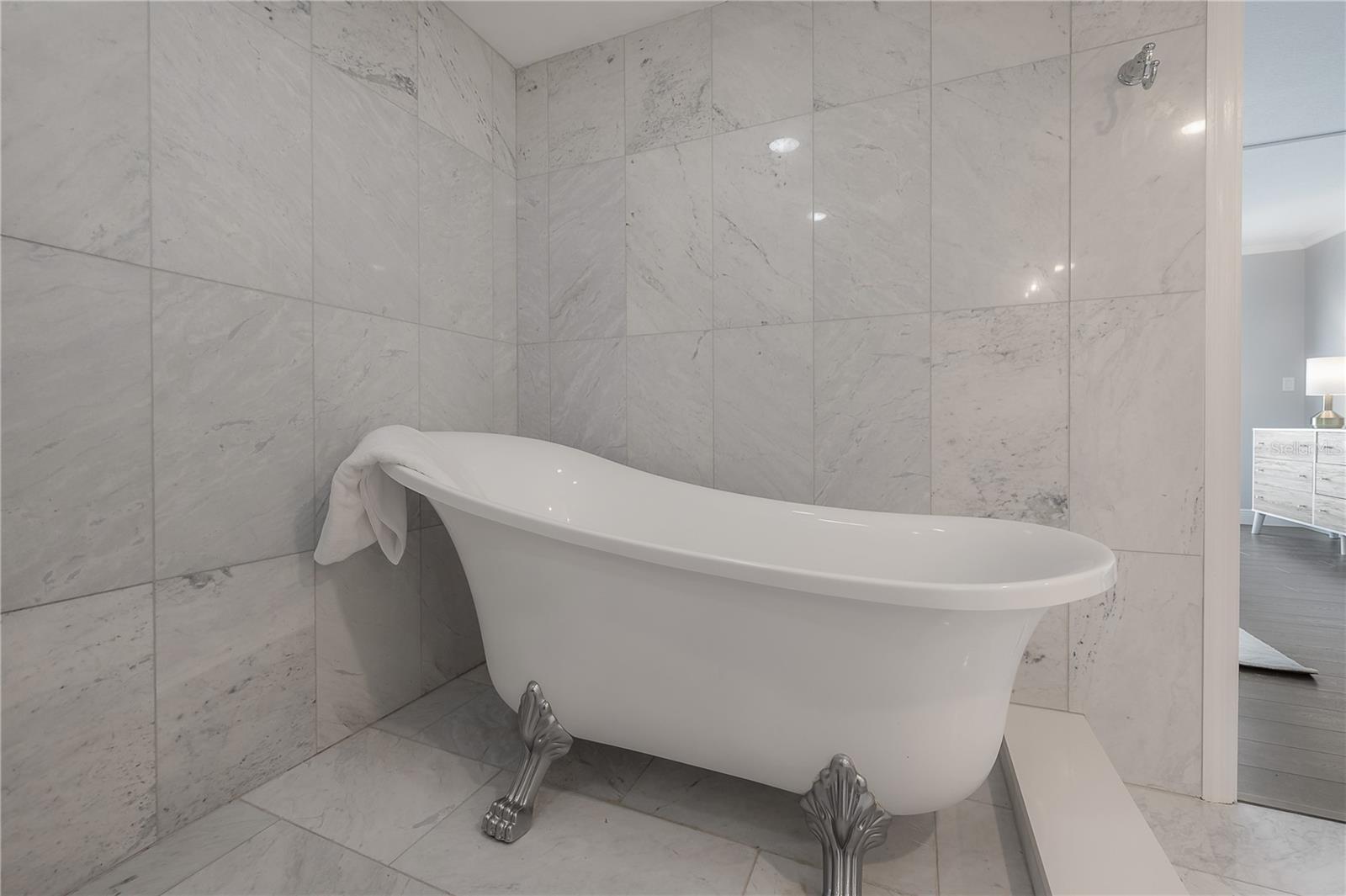 4141 BAYSHORE BLVD #1003 — photo 30