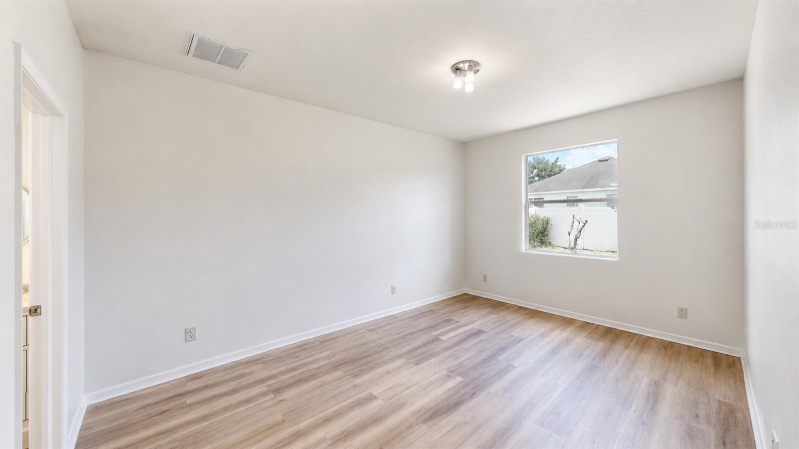 30612 PALMERSTON PL — photo 11
