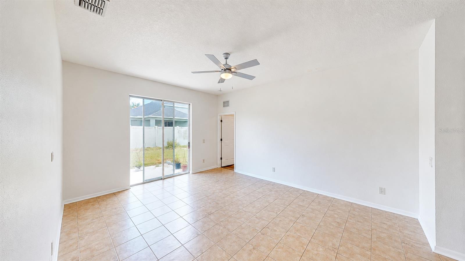 30612 PALMERSTON PL — photo 8