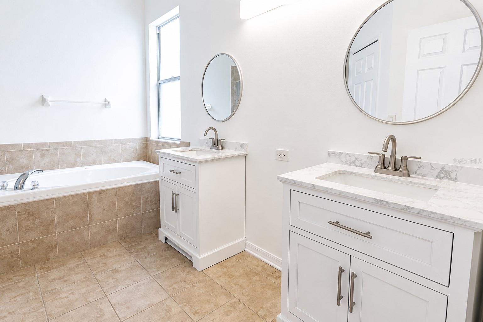 30612 PALMERSTON PL — photo 14