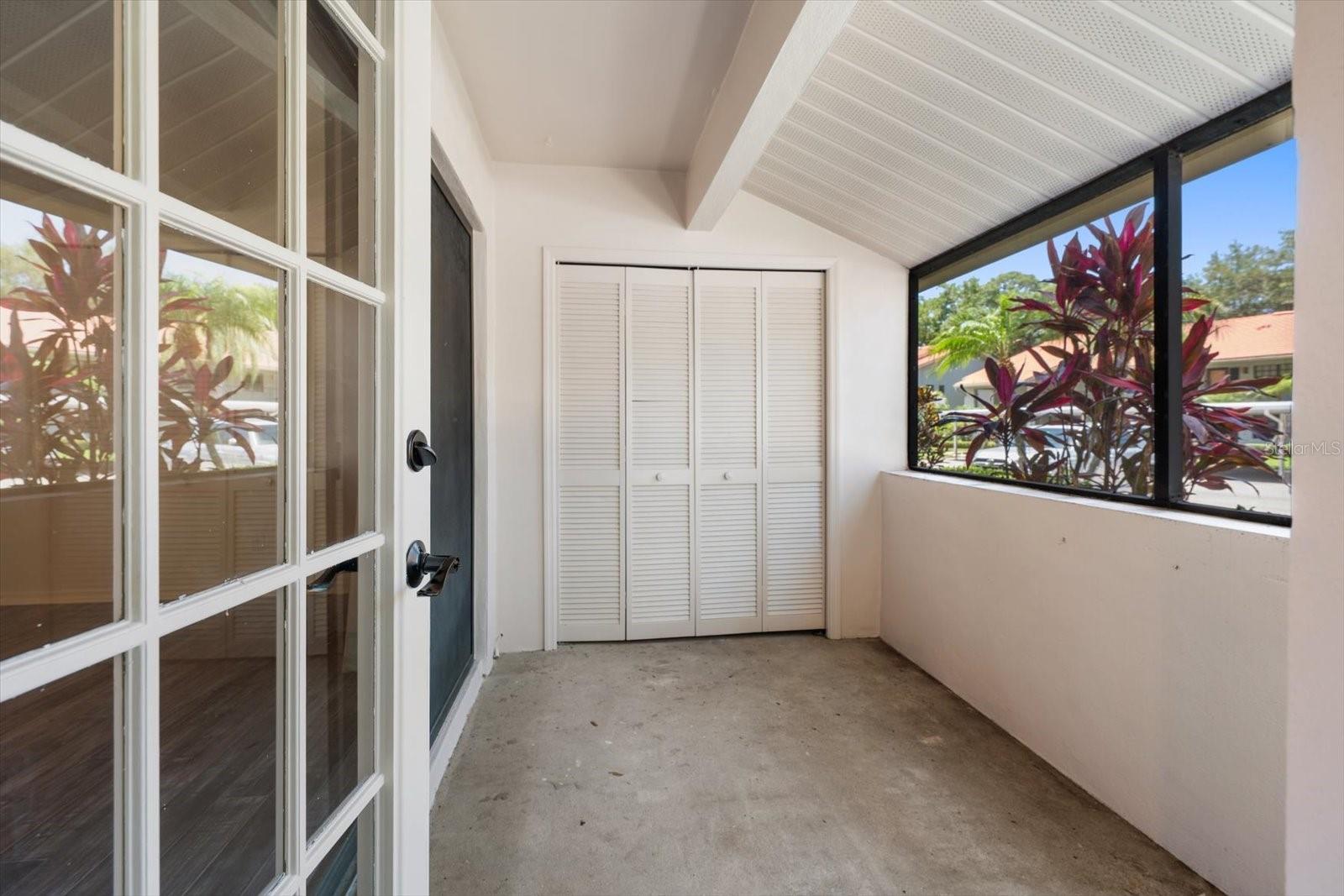 2069 LAKEVIEW DR — photo 16