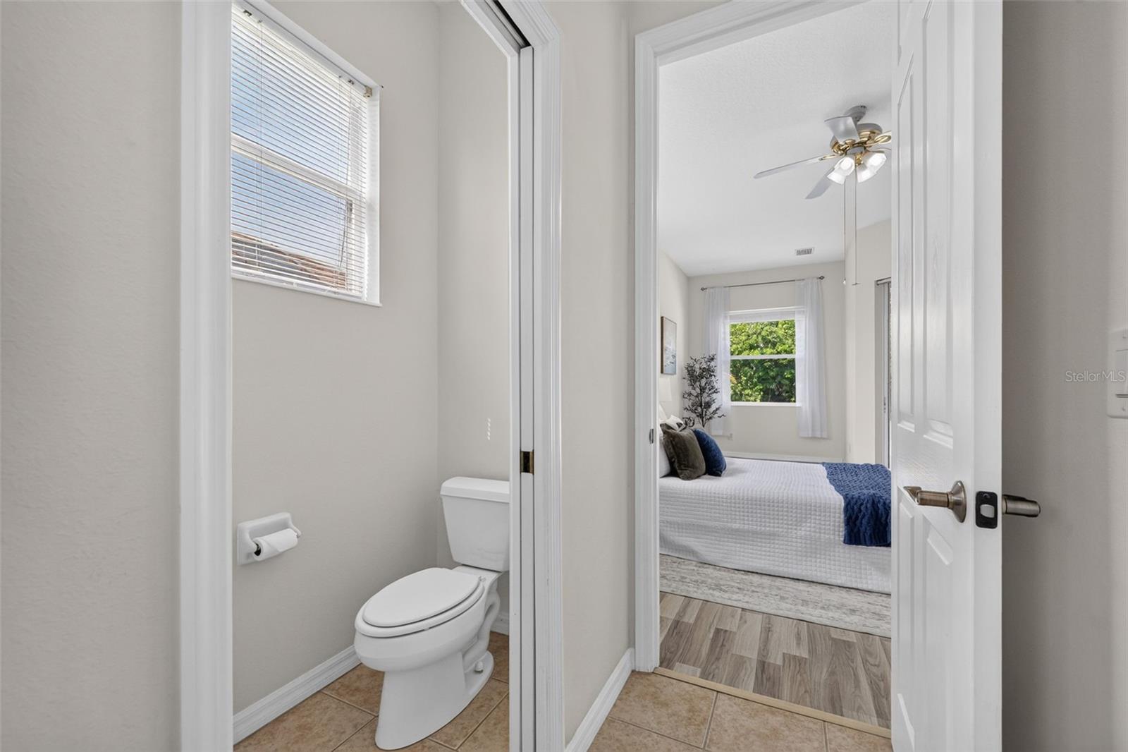 5328 LEXINGTON DR — photo 18