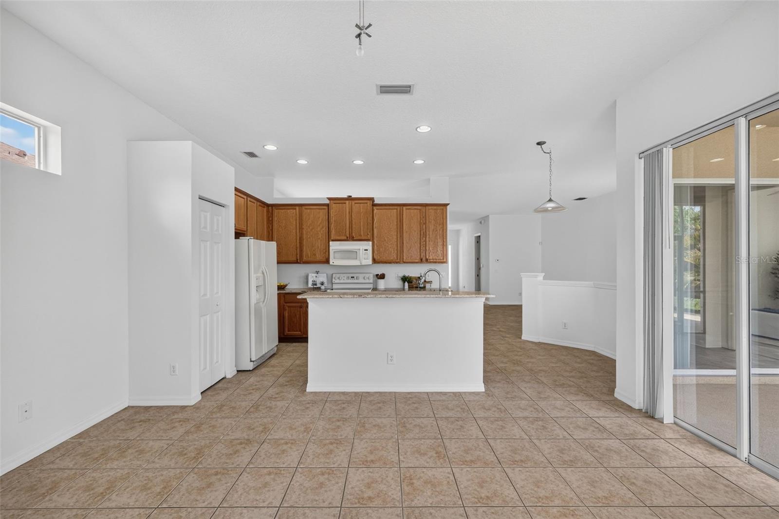 5328 LEXINGTON DR — photo 24