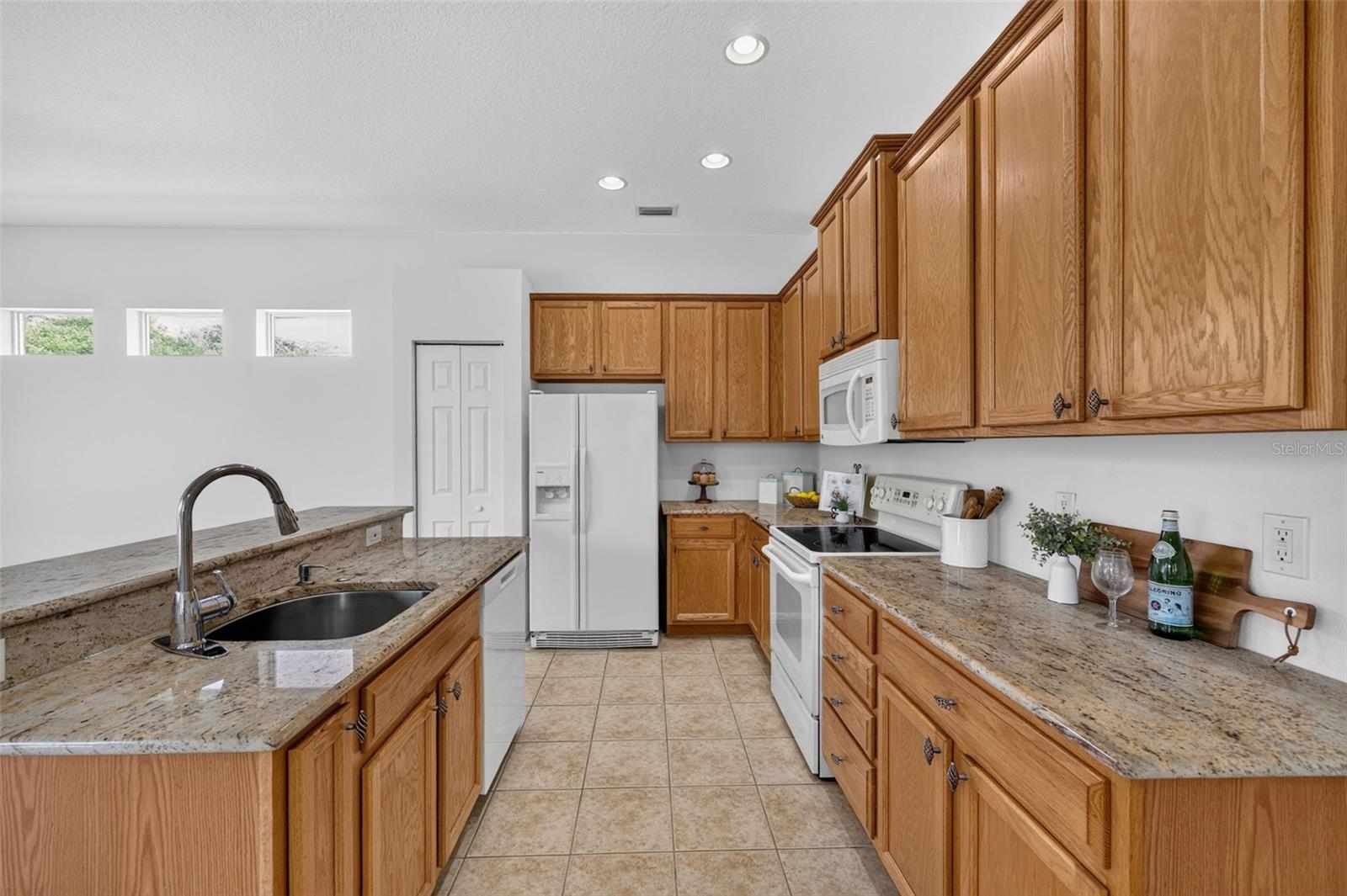 5328 LEXINGTON DR — photo 20