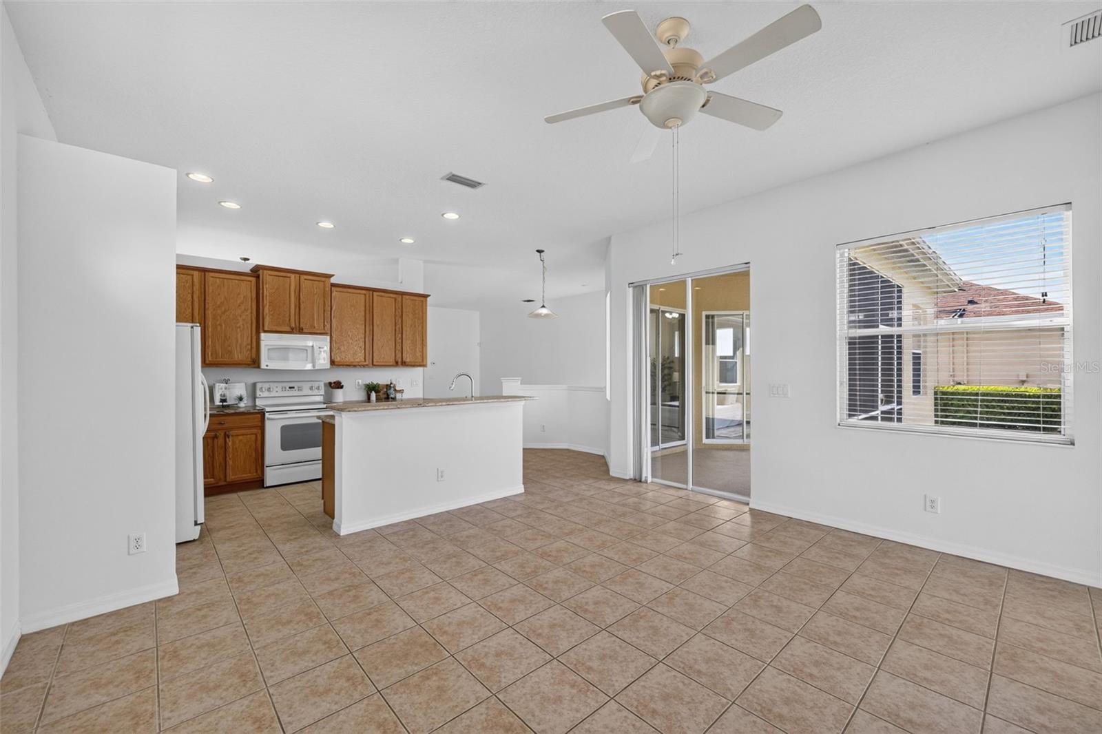 5328 LEXINGTON DR — photo 23