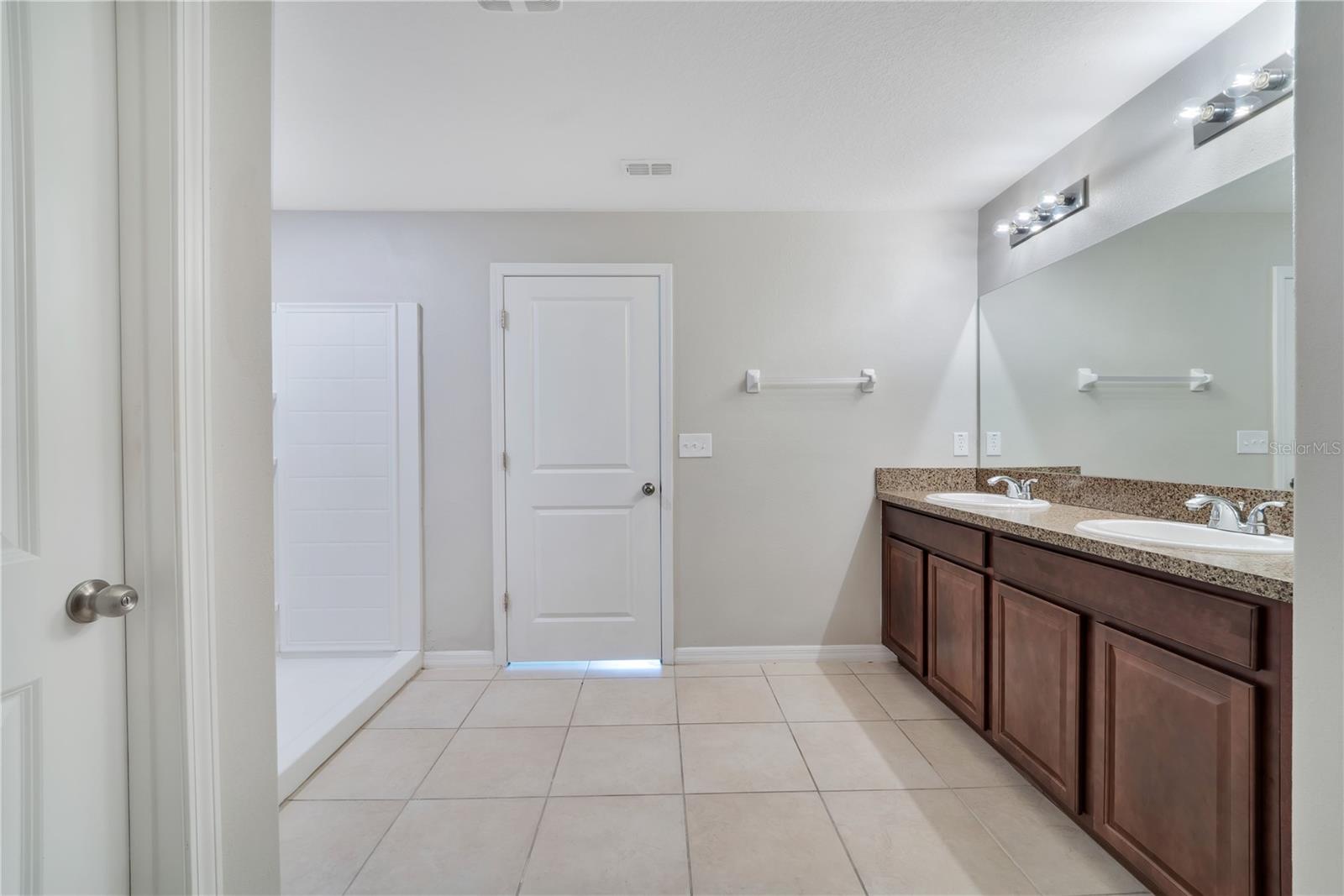 10116 CARLOWAY HILLS DR — photo 16