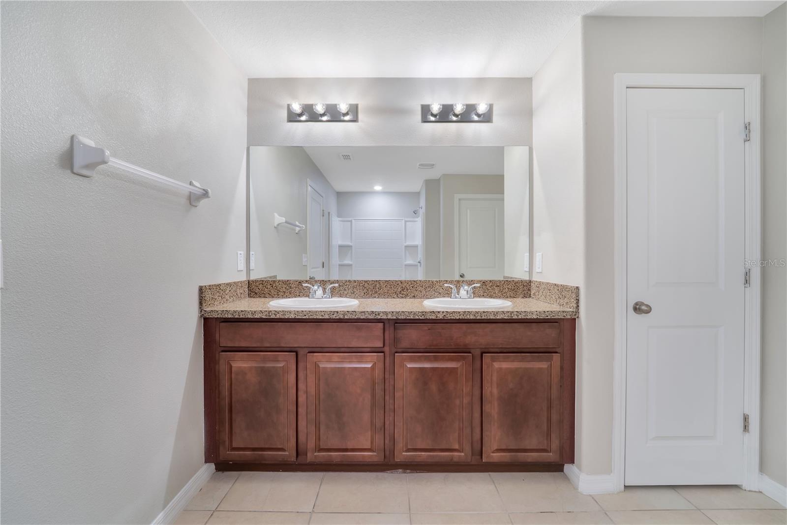 10116 CARLOWAY HILLS DR — photo 17