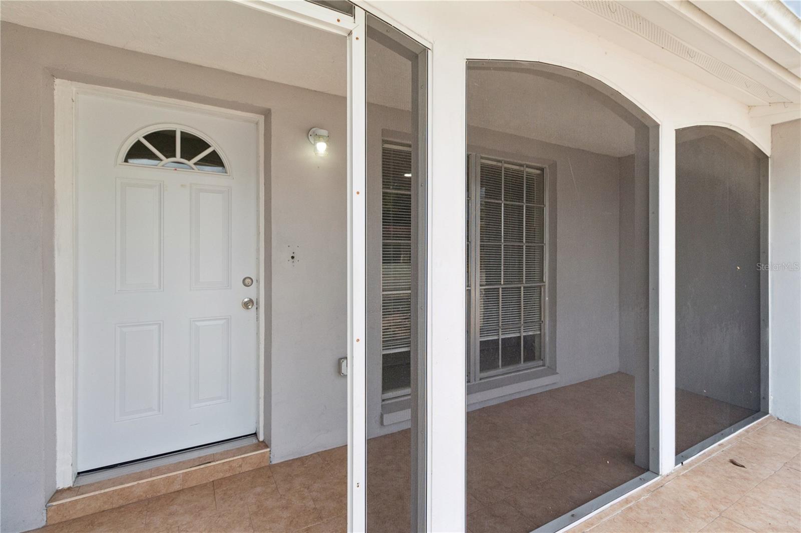 6835 MESA VERDE ST — photo 2