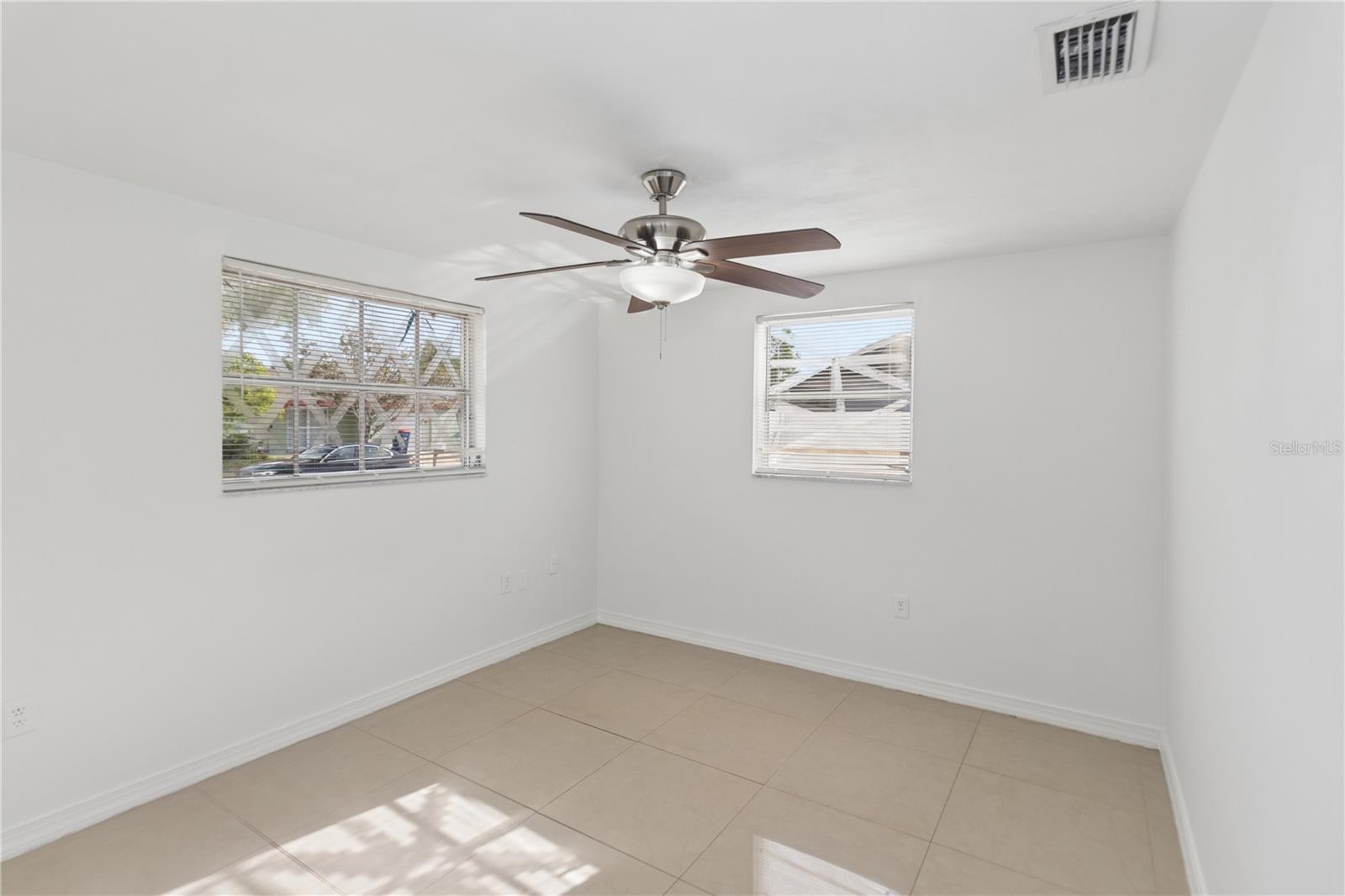 6835 MESA VERDE ST — photo 21