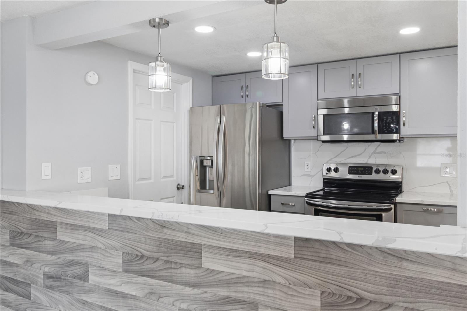 6835 MESA VERDE ST — photo 5