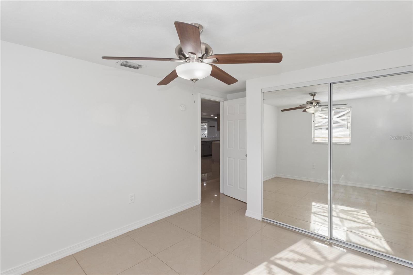 6835 MESA VERDE ST — photo 22