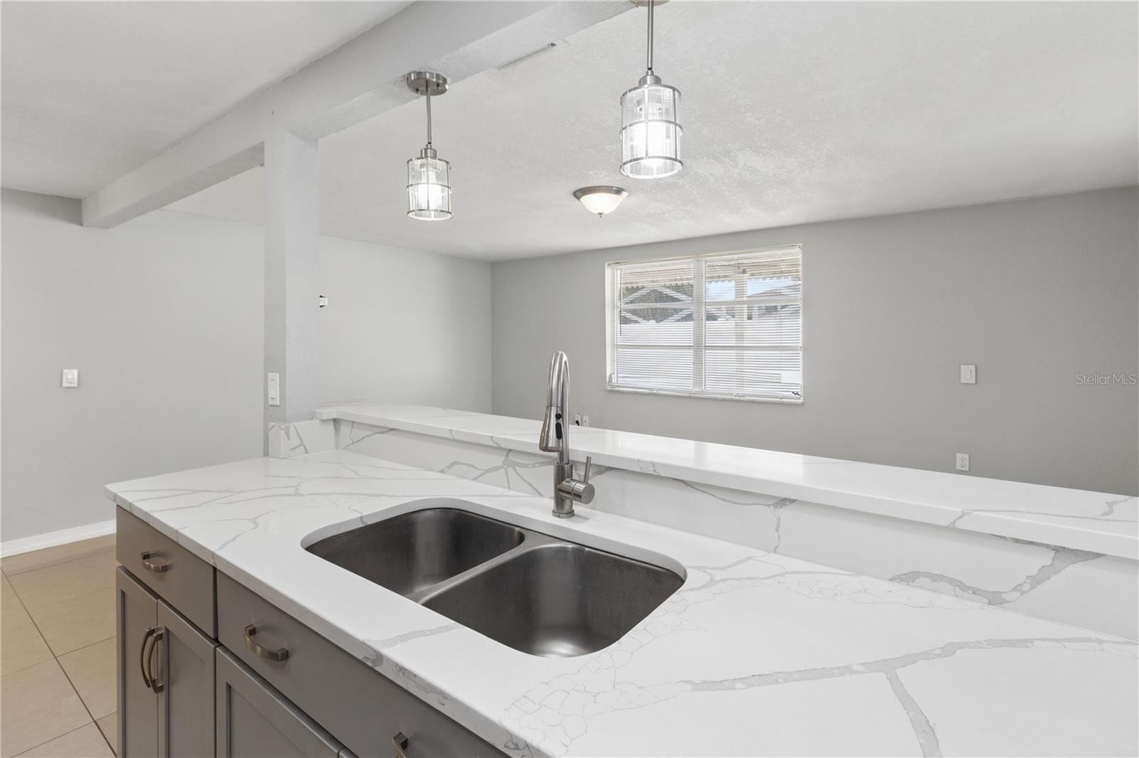 6835 MESA VERDE ST — photo 23