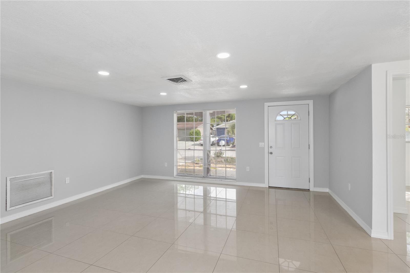 6835 MESA VERDE ST — photo 13