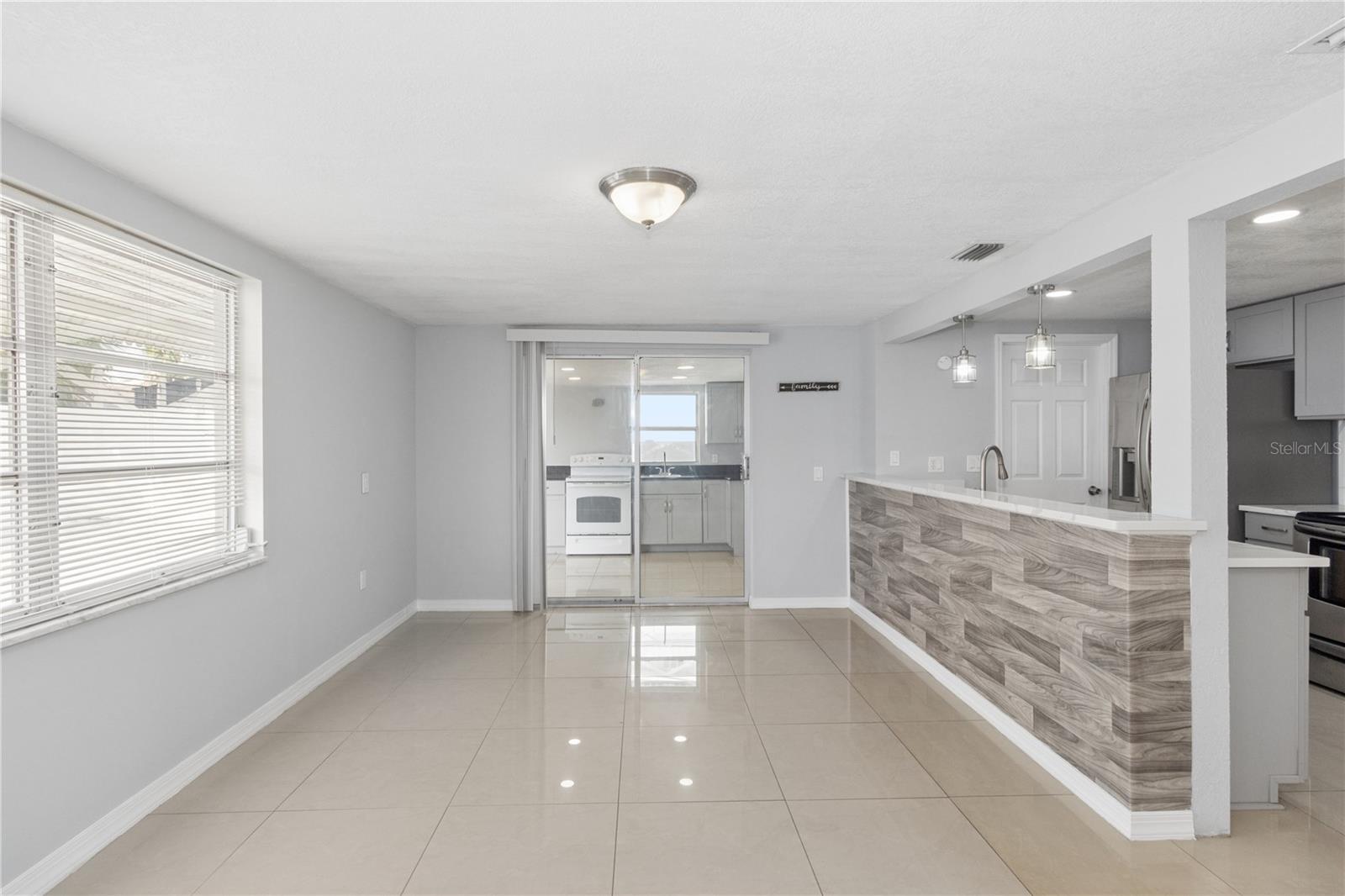 6835 MESA VERDE ST — photo 14