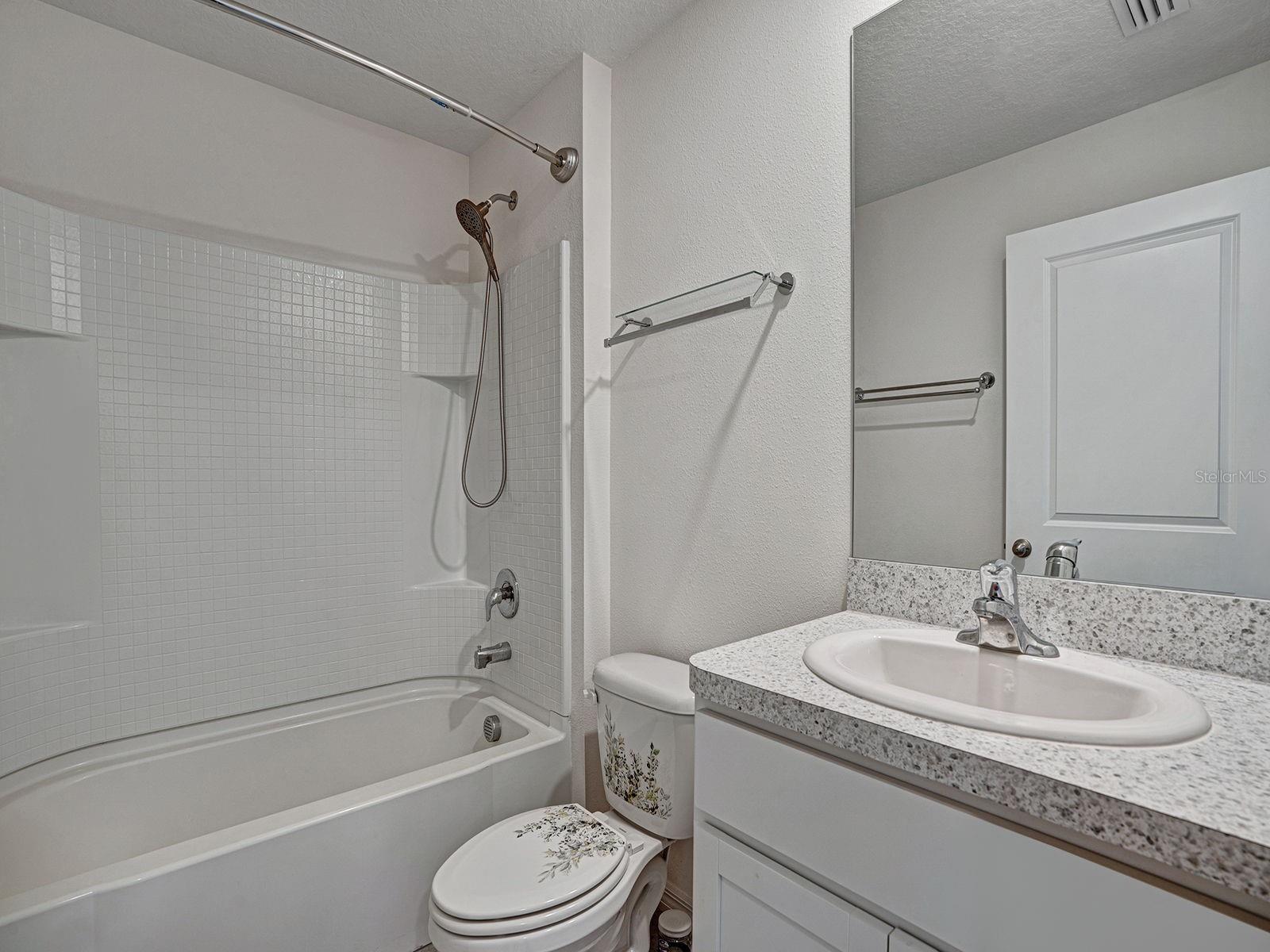 5586 LOGAN CAVE AVE — photo 33