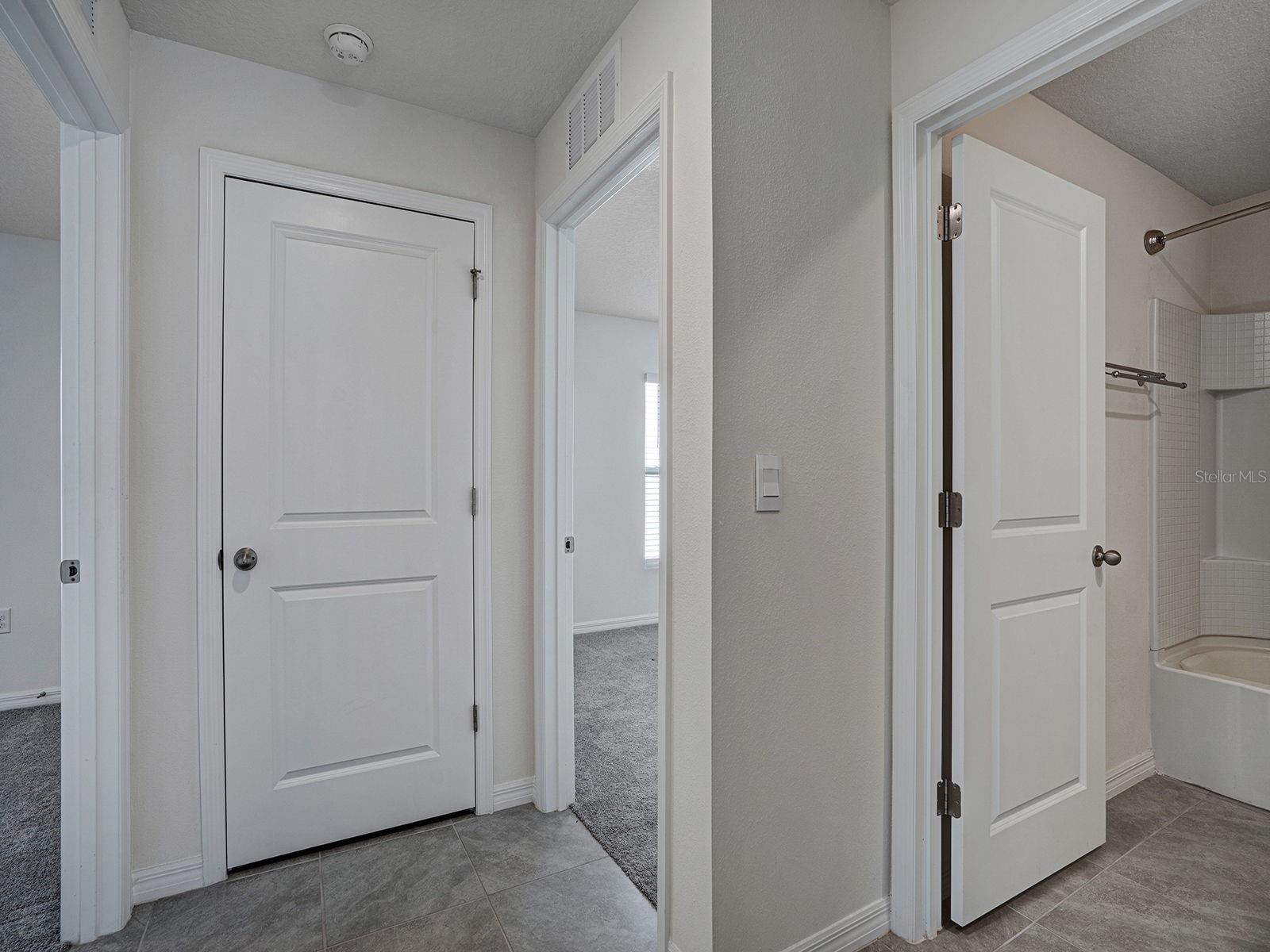 5586 LOGAN CAVE AVE — photo 26