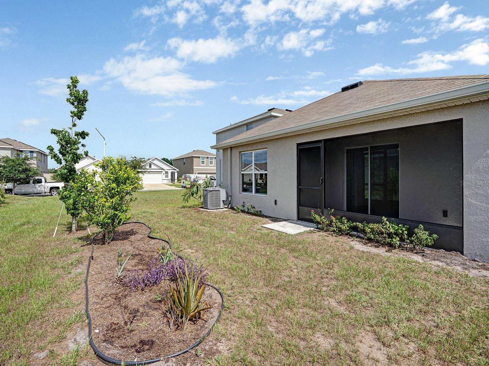 5586 LOGAN CAVE AVE — photo 38