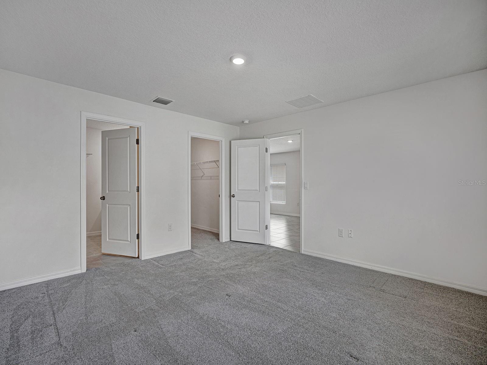 5586 LOGAN CAVE AVE — photo 20