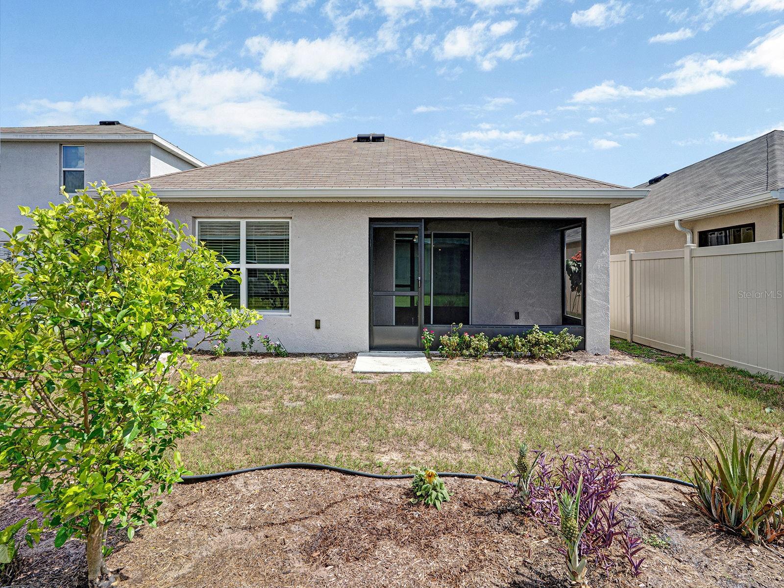5586 LOGAN CAVE AVE — photo 39