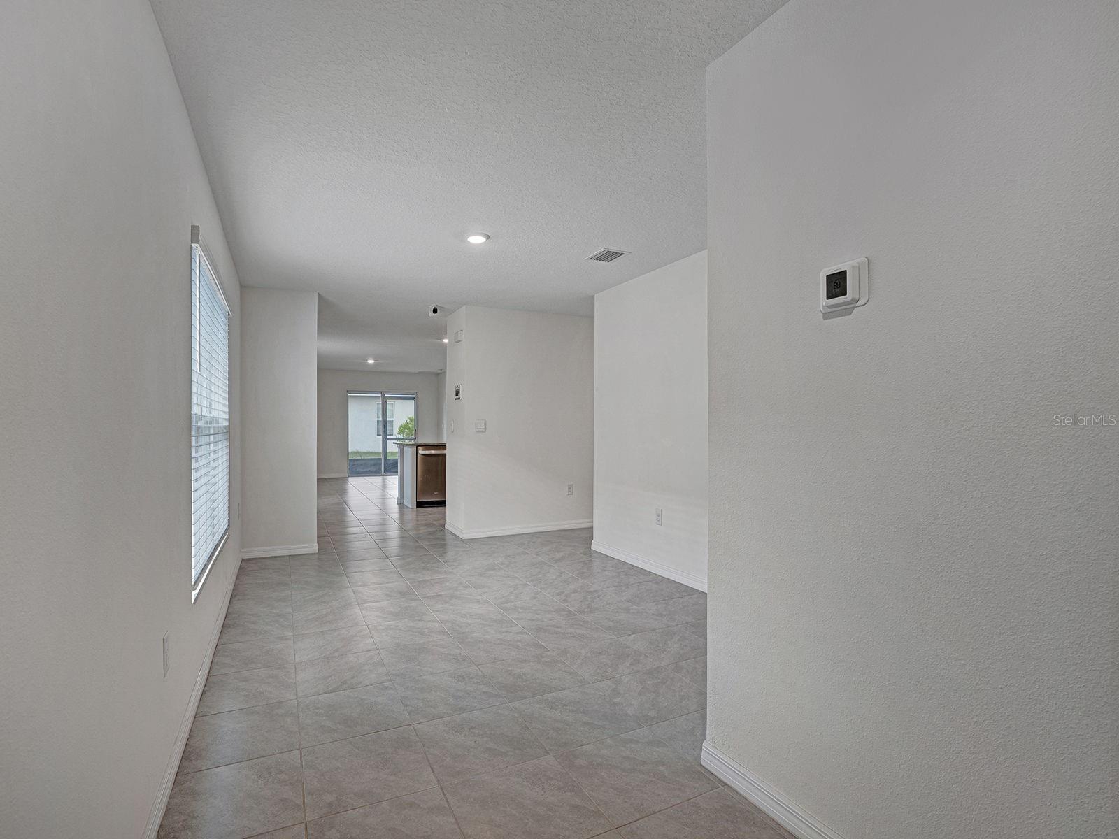 5586 LOGAN CAVE AVE — photo 3