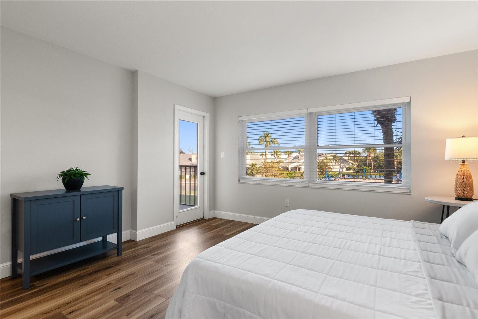 1324 PASADENA AVE S #204 — photo 32