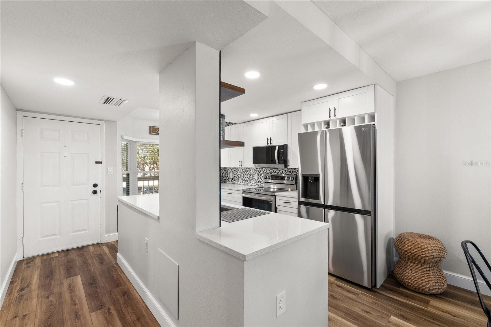 1324 PASADENA AVE S #204 — photo 8