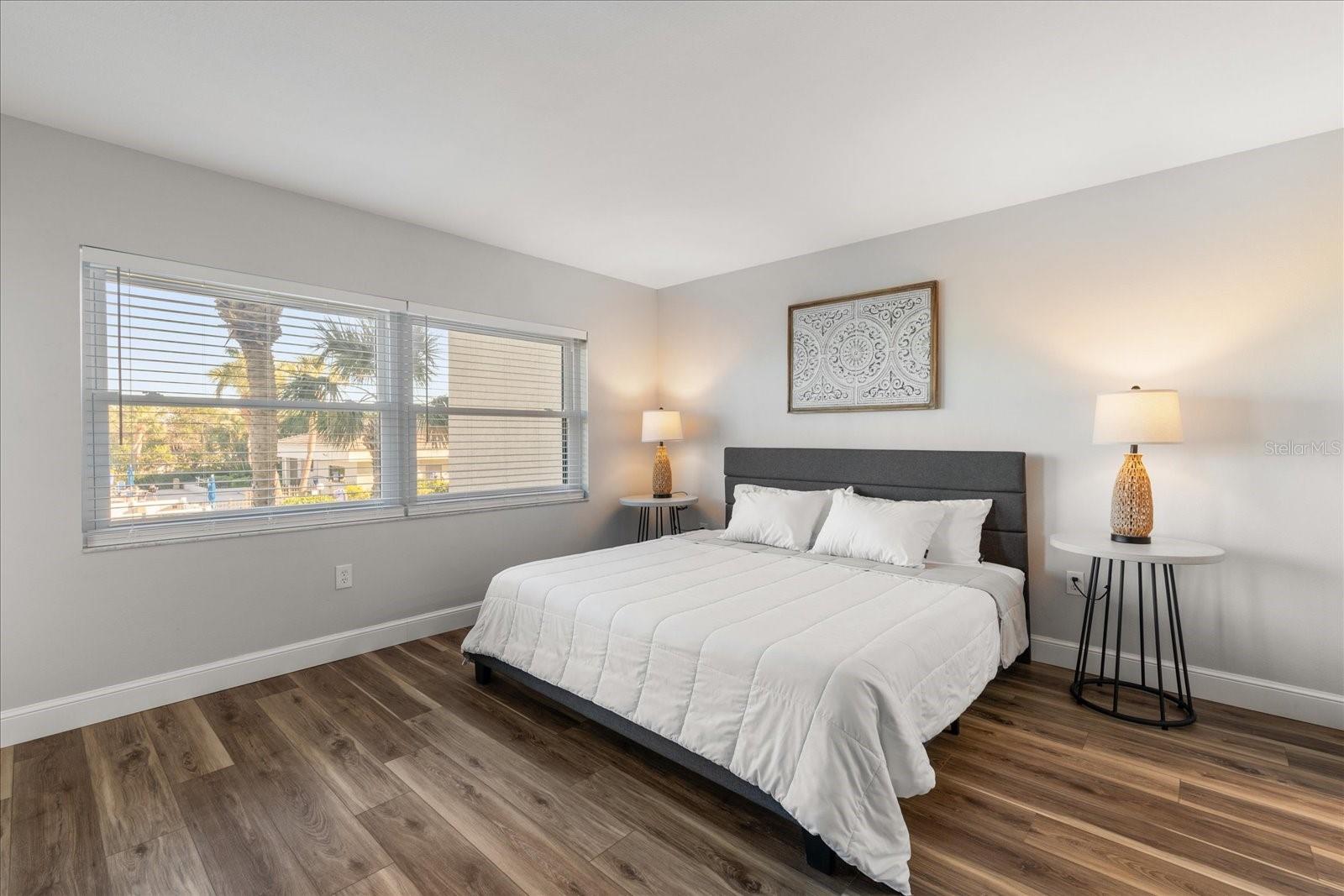 1324 PASADENA AVE S #204 — photo 25