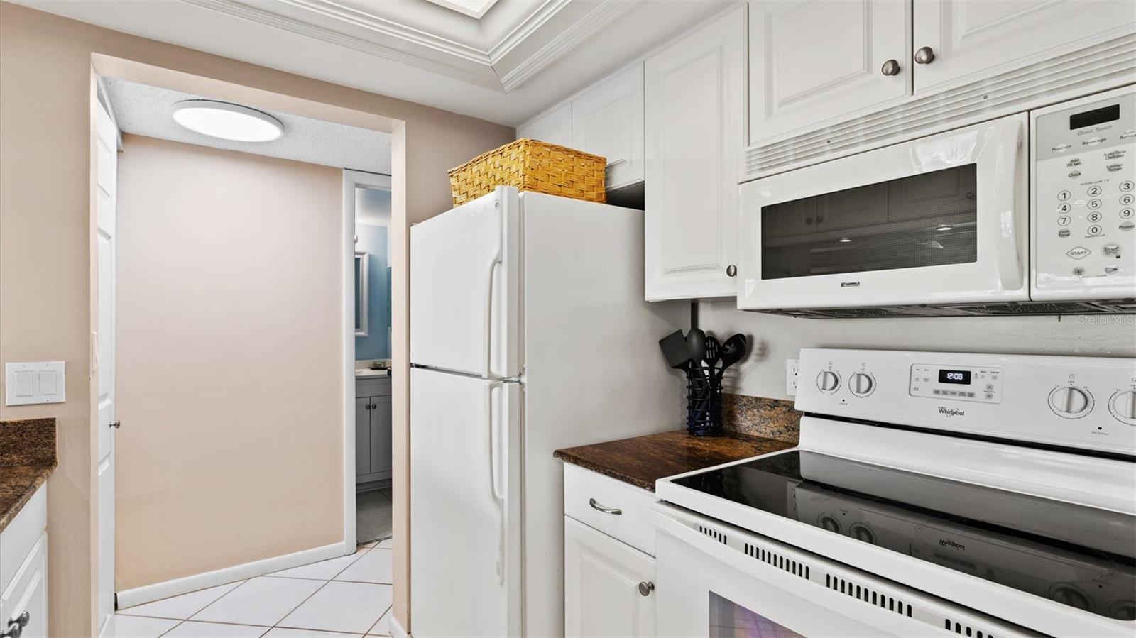 1700 COVE II PL #310 — photo 24