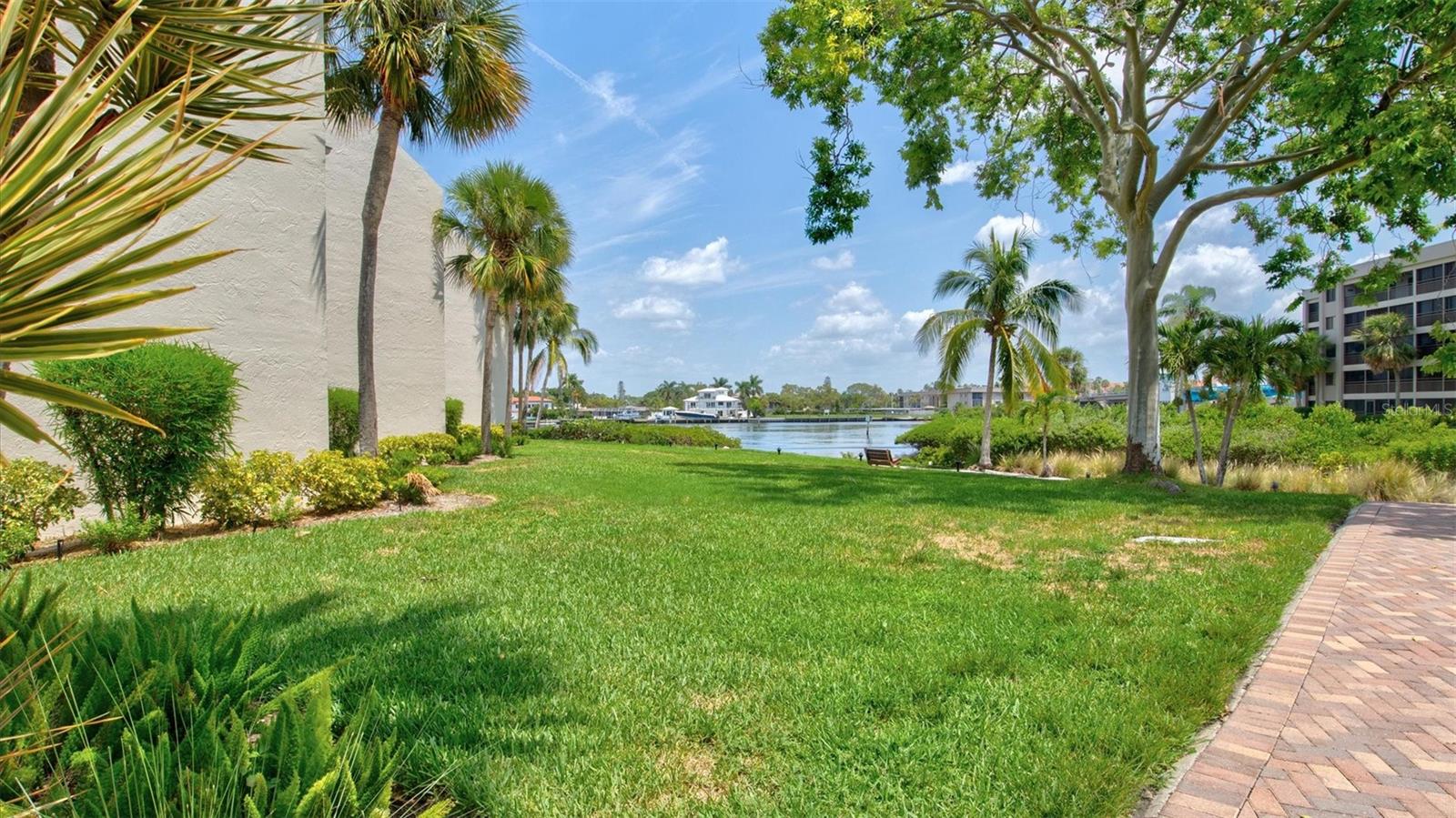 1700 COVE II PL #310 — photo 35