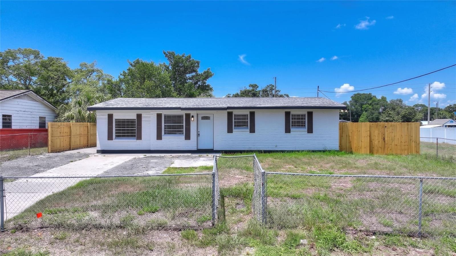 8204 ALLAMANDA AVE — photo 22