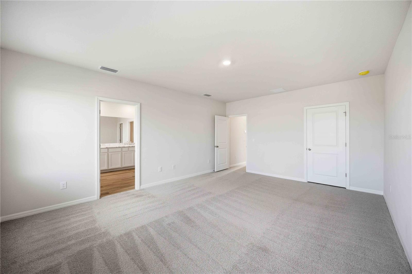 624 160TH ST E — photo 52