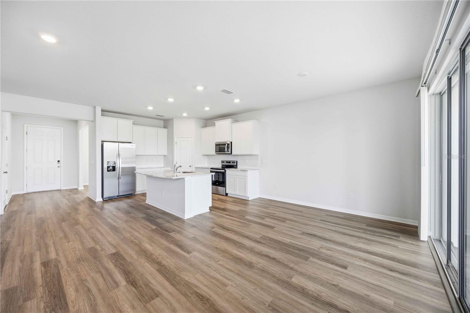 624 160TH ST E — photo 15