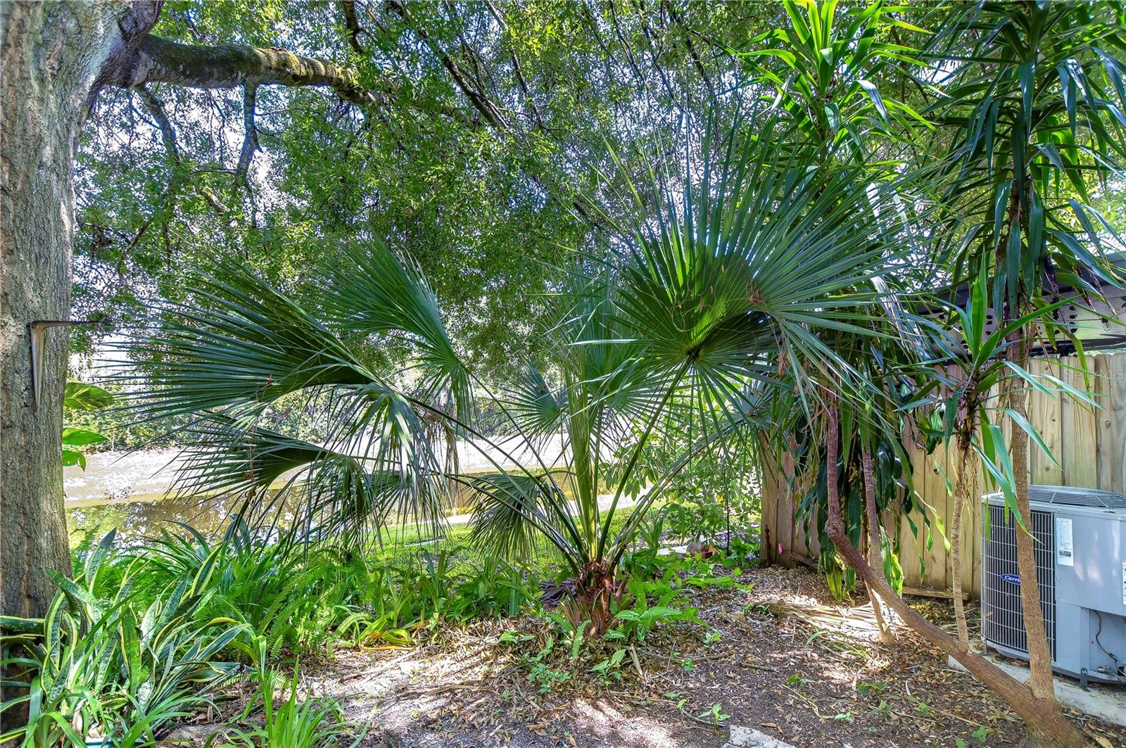 13937 FLETCHERS MILL DR — photo 41