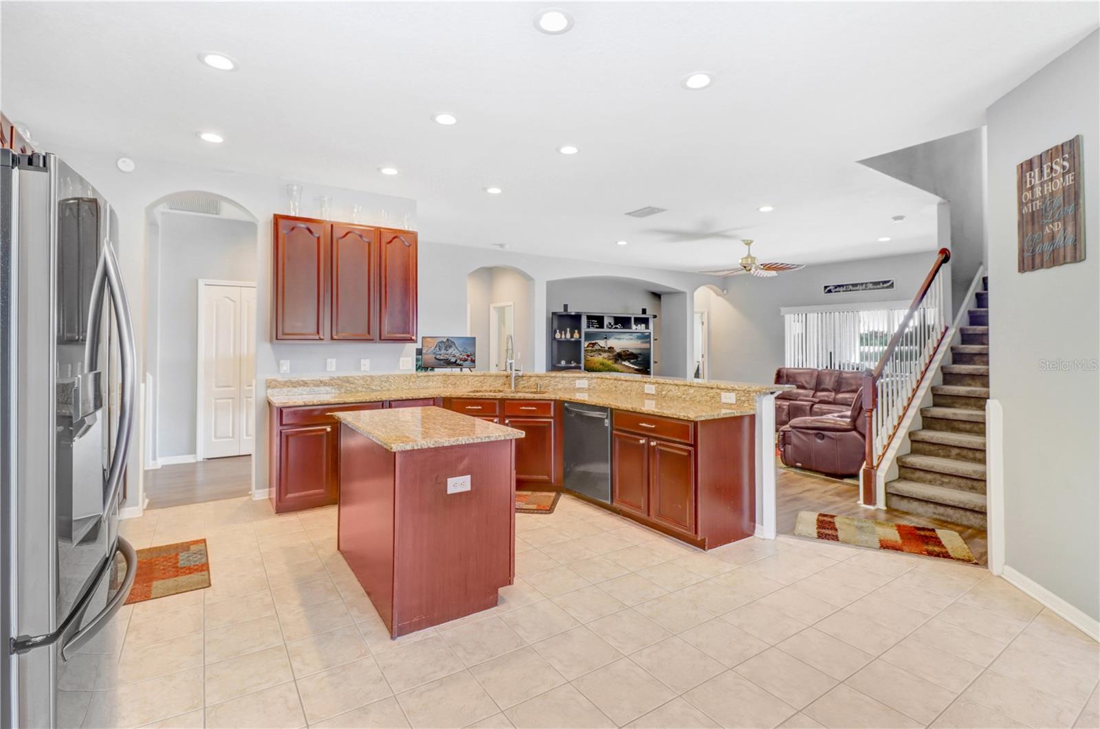 433 YORK DALE DR — photo 10