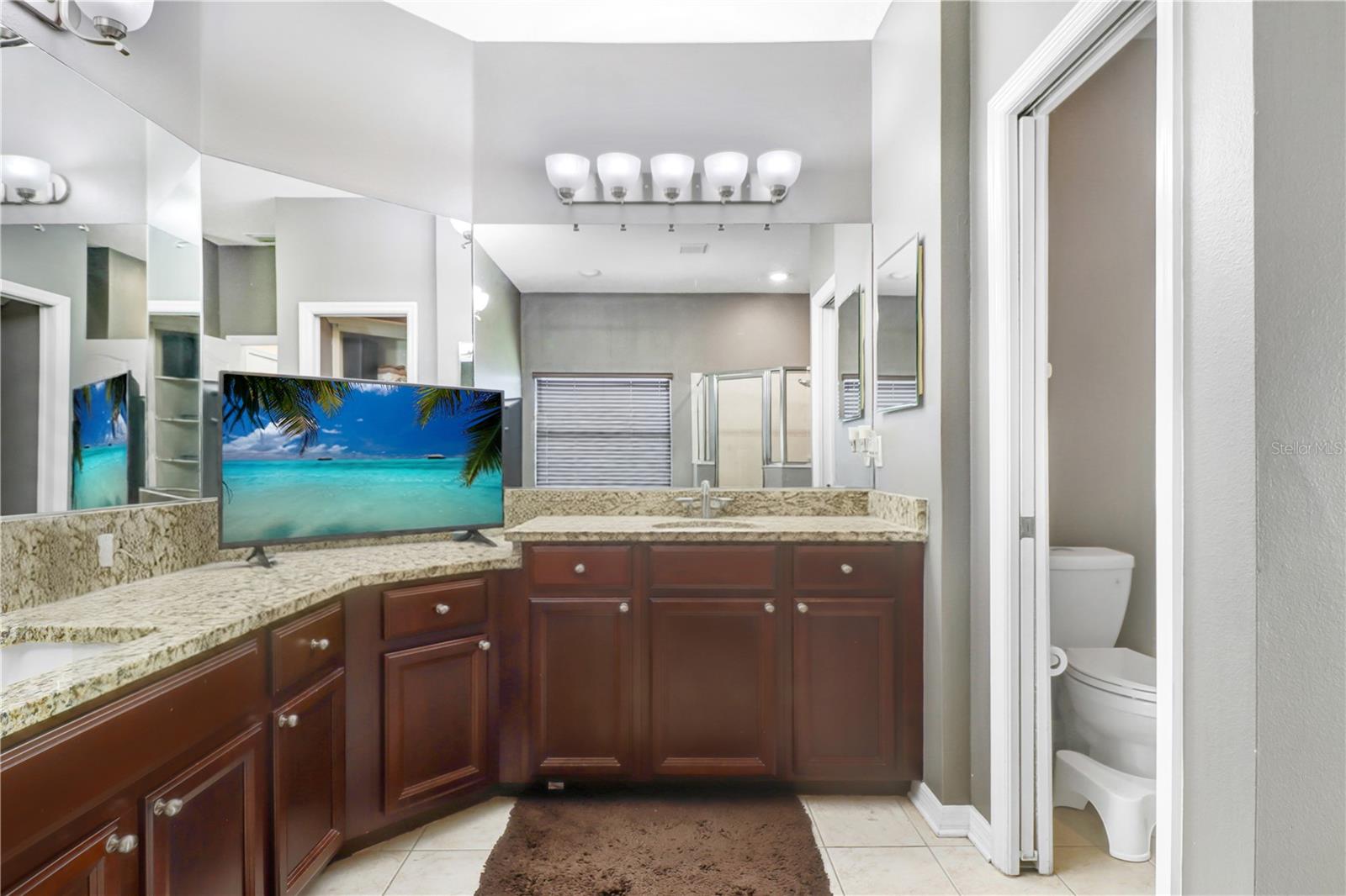 433 YORK DALE DR — photo 19